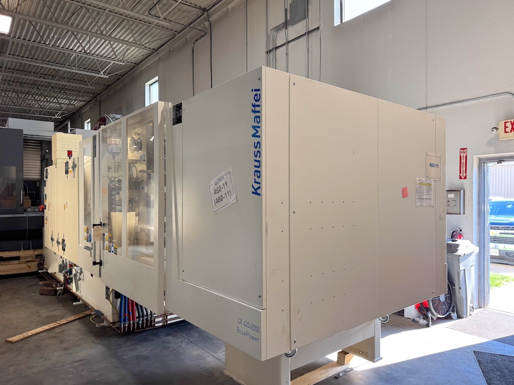 Used 2015 Krauss Maffei KM 420-2000 CX Injection Molding Machines: Horizontal - View 6