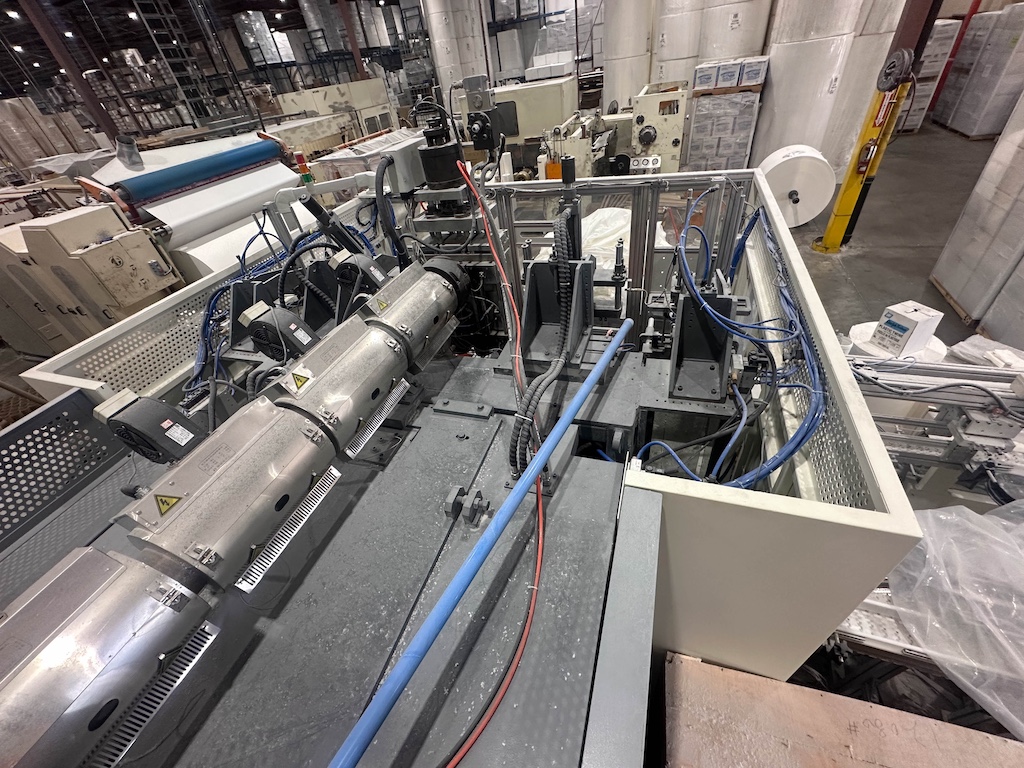 Used 2020 Tongda HSII-12L/3 Blow Molding: Continuous Extrusion - View 3