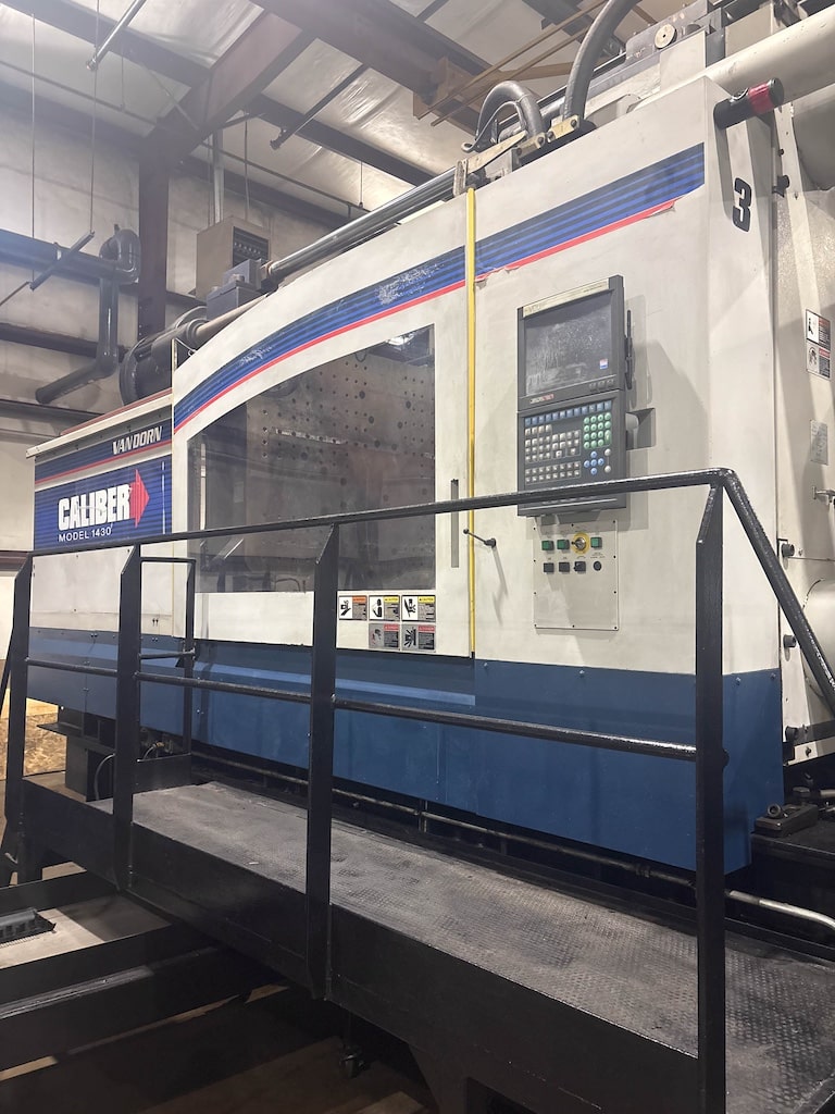 Used 2001 Van Dorn Caliber 1430 Injection Molding Machines: Horizontal - View 5