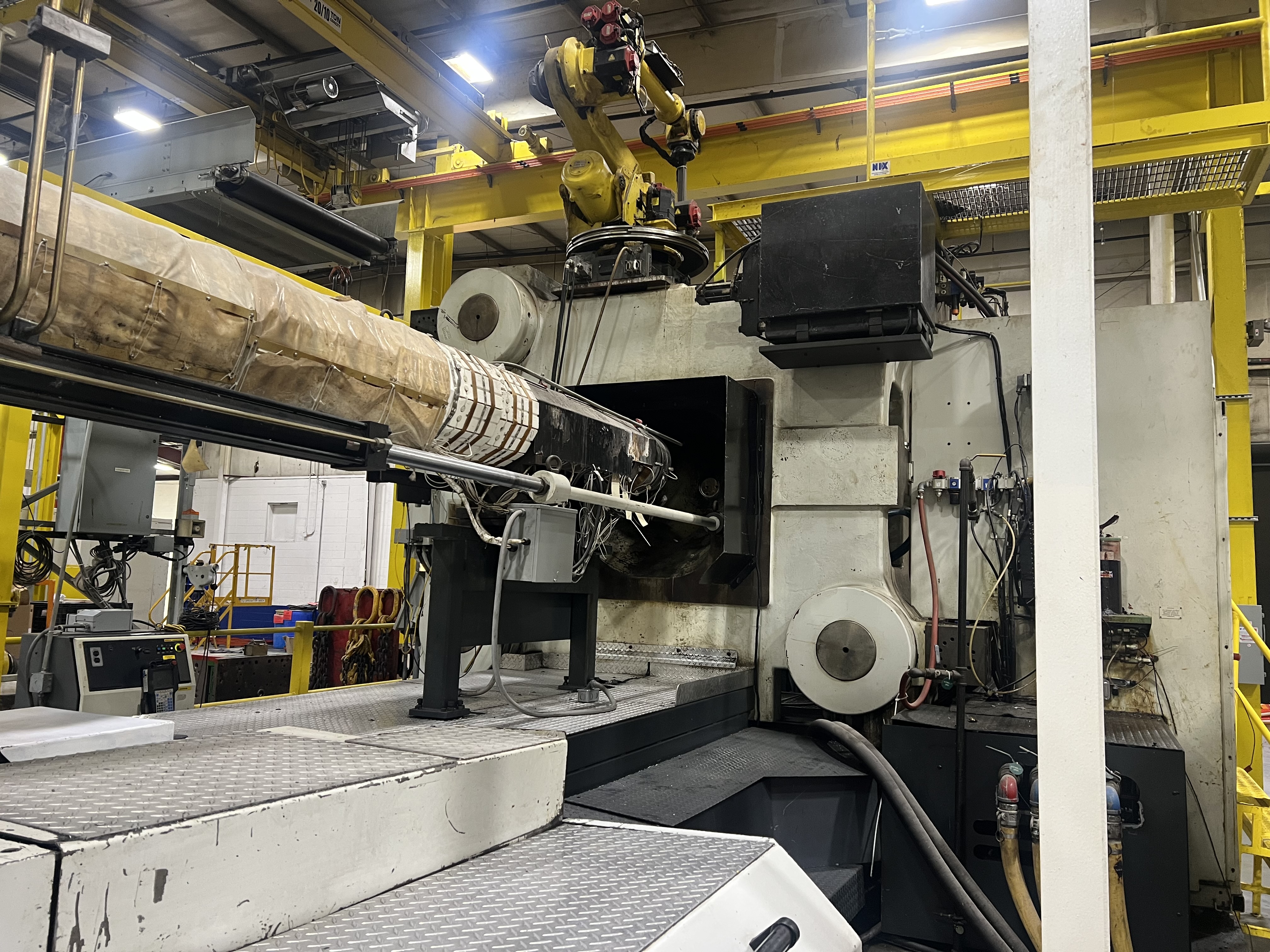 Used 2007 Milacron MG 2300 Injection Molding Machines: Horizontal - View 7