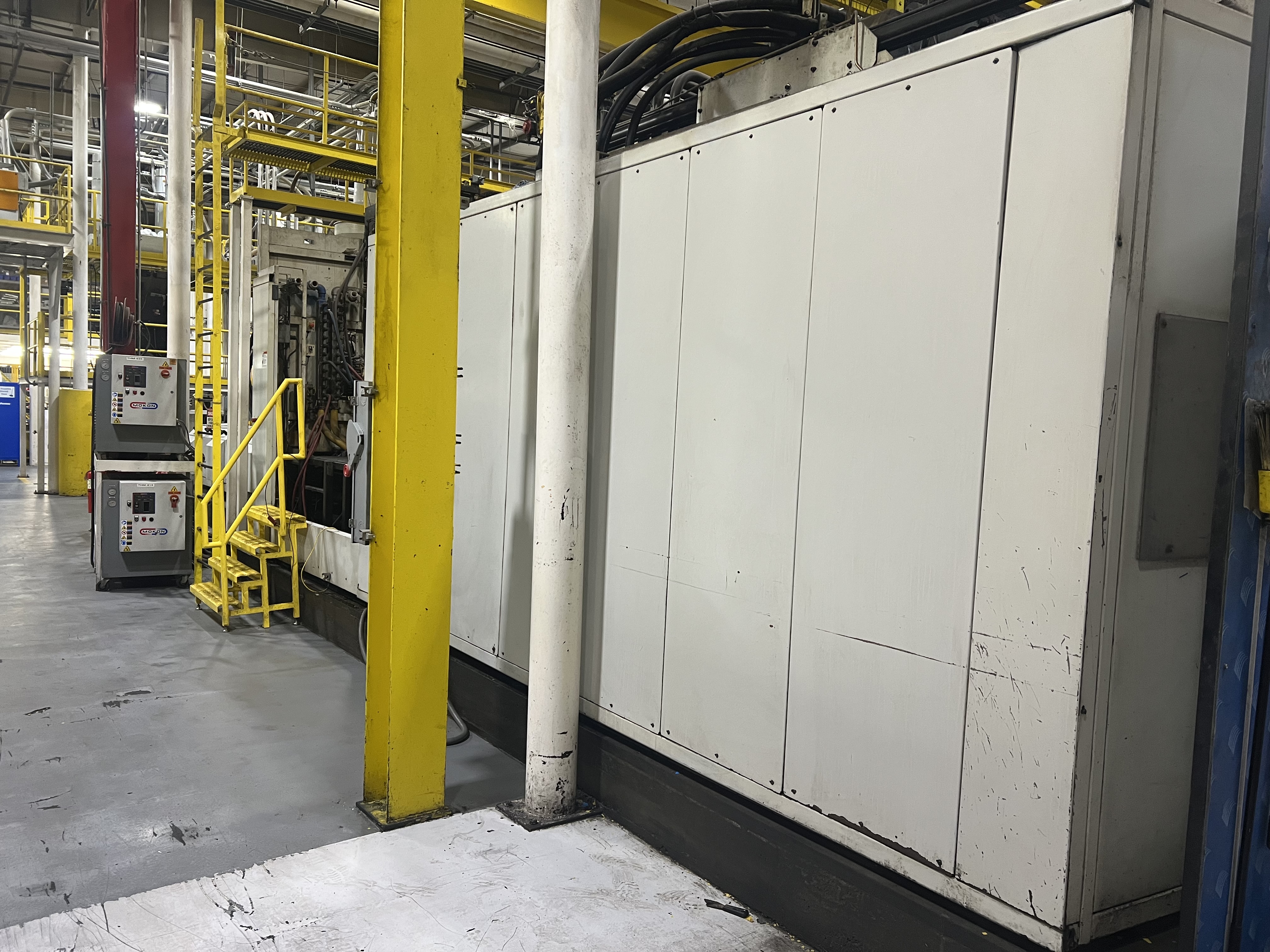 Used 2007 Milacron MG 2300 Injection Molding Machines: Horizontal - View 10