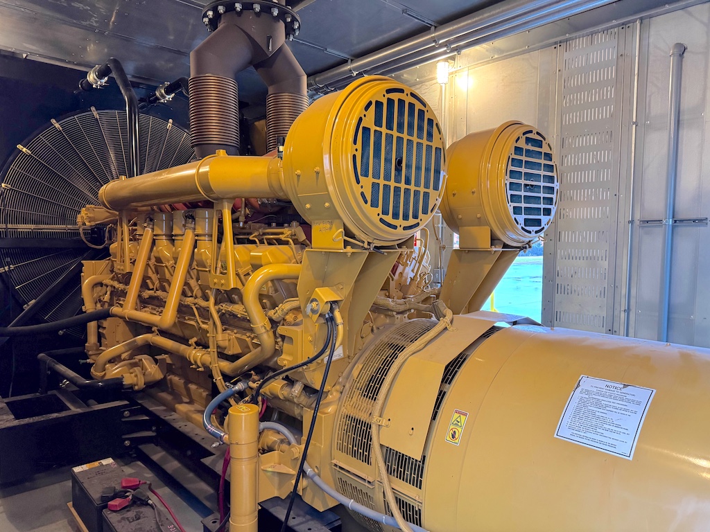 Used 2005 Caterpillar SR4B Transformers - View 5