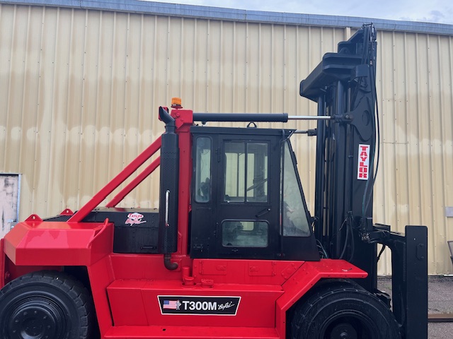 Used Taylor T300M Forklifts - View 2