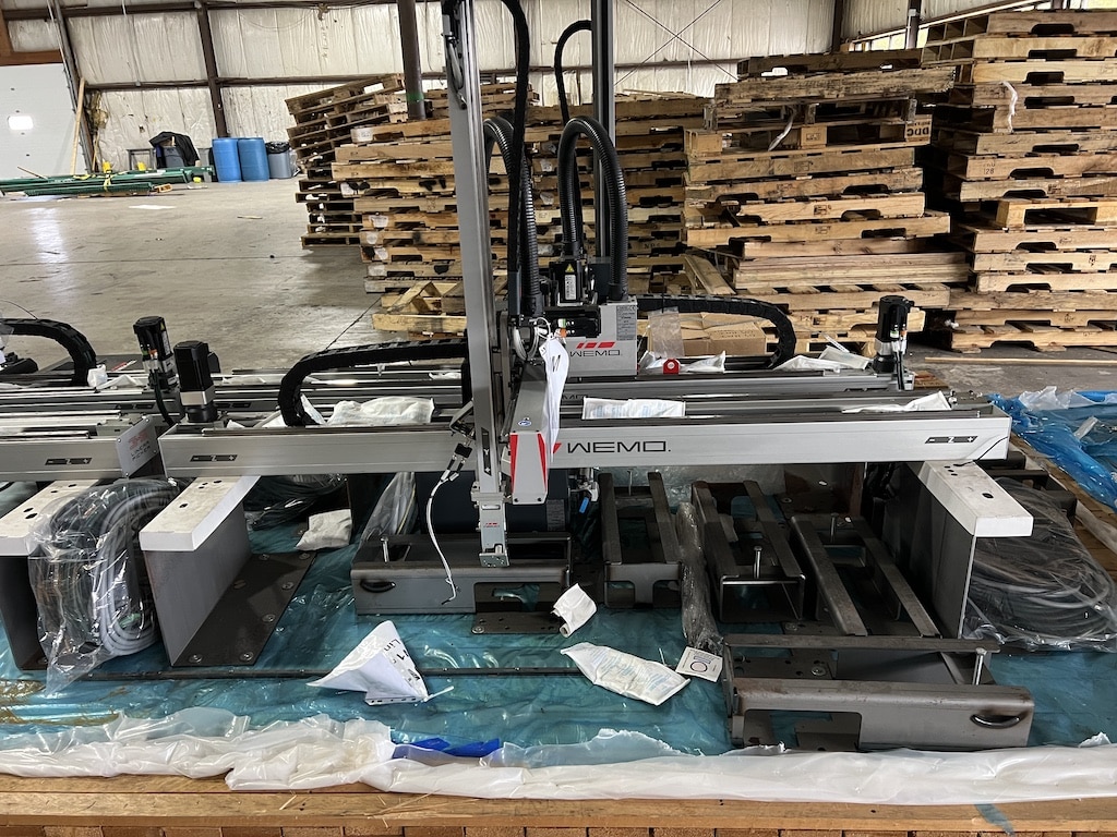 Used 2018 Wemo 3-5 Linear Picker Robots