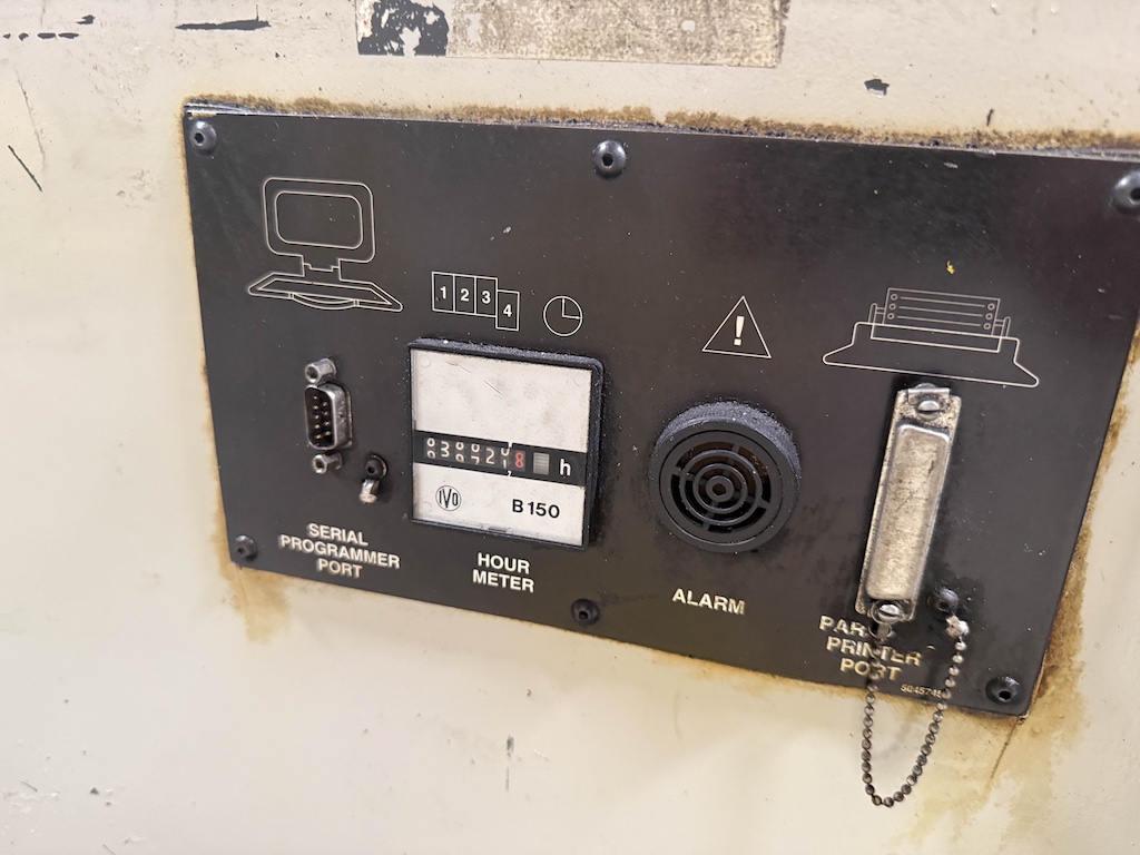 Used 1998 Milacron ML1760 Injection Molding Machines: Horizontal - View 11