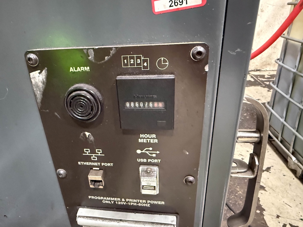 Used 2007 Milacron MTG225 Injection Molding Machines: Horizontal - View 9