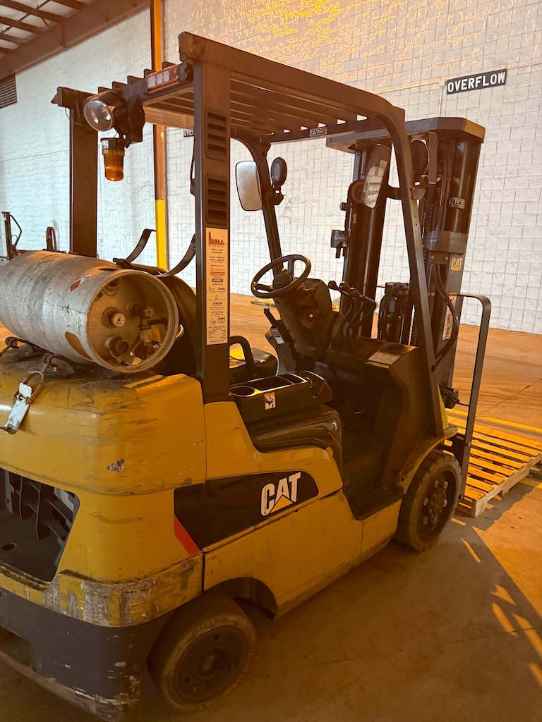 Used Caterpillar 2C500 Forklifts - View 2