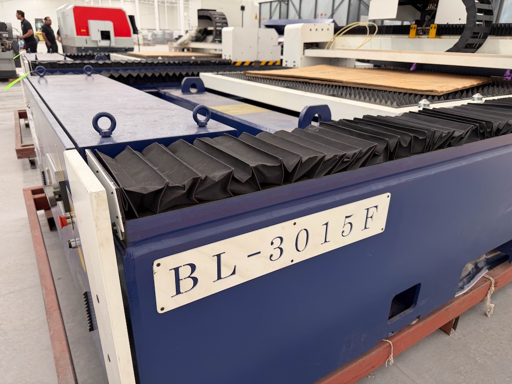 Used 2021 Yangli BL3015F-10 Laser Cutters - View 2