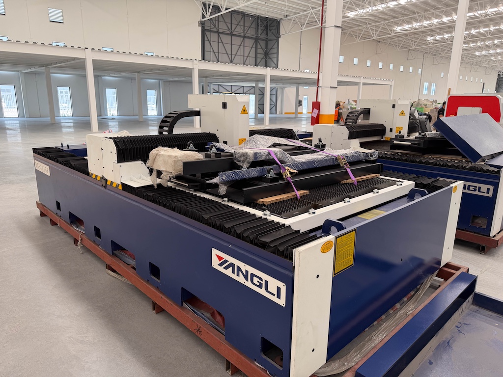 Used 2021 Yangli BL3015F-10 Laser Cutters - View 5