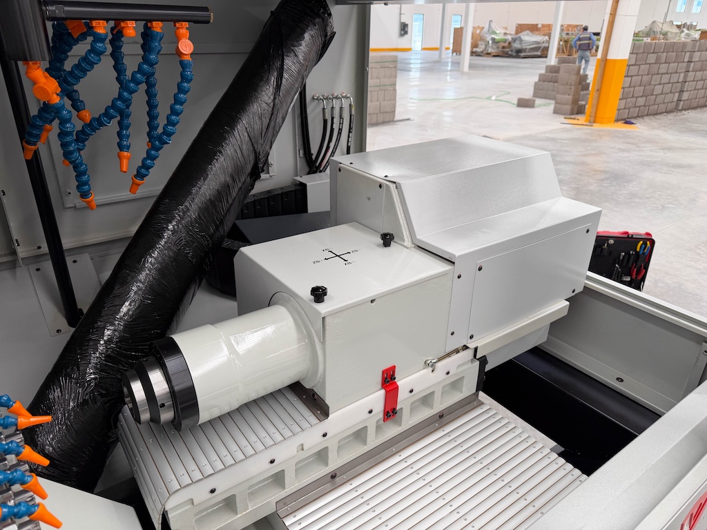 Used 2023 Van CNC MR38-V7 Lathes, CNC - View 9