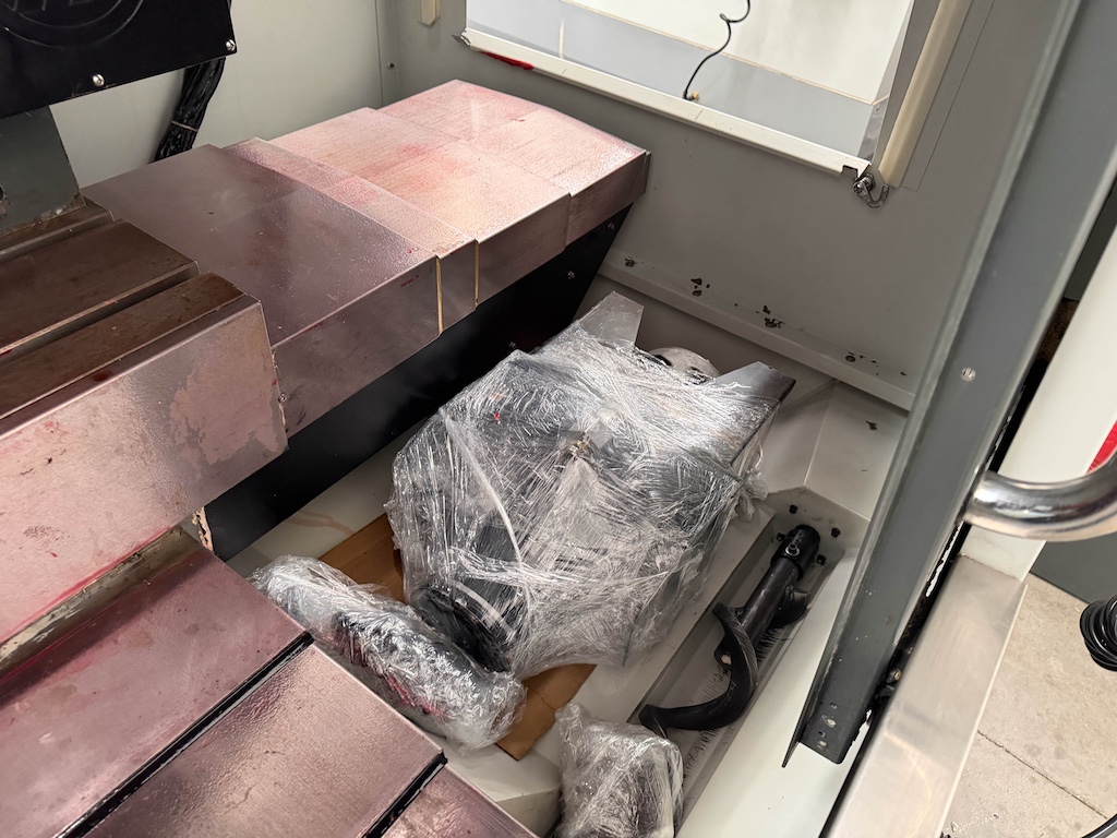 Used 2011 Haas VF-2TR Machining Centers, Vertical - View 7