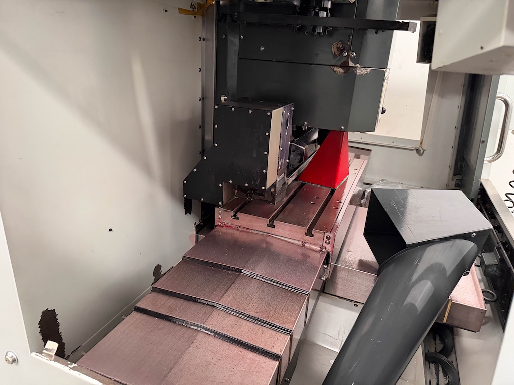 Used 2011 Haas VF-2TR Machining Centers, Vertical - View 10