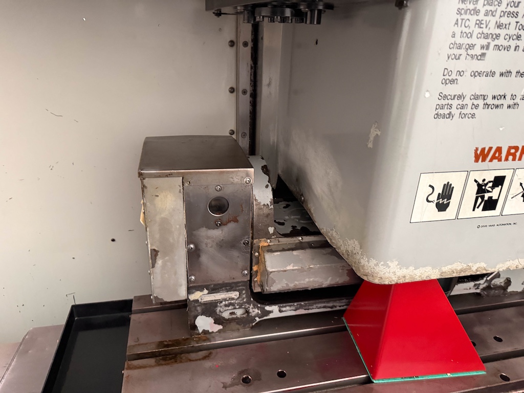 Used 2009 Haas VF-2DTR Machining Centers, Vertical - View 2