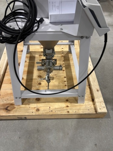 Used 2015 Wittmann Gravimax G34 Material Blenders - View 2