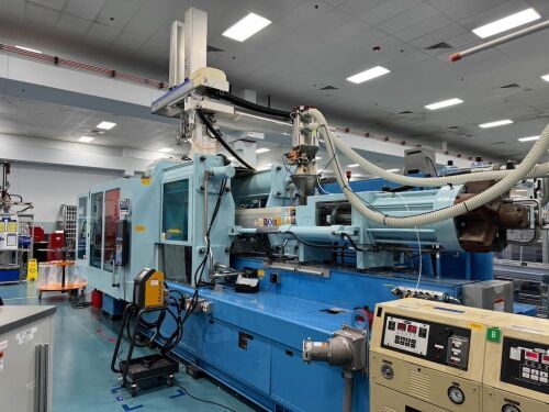 Used 2010 Krauss Maffei KM 650-8000 MCZ Injection Molding Machines: Horizontal - View 7