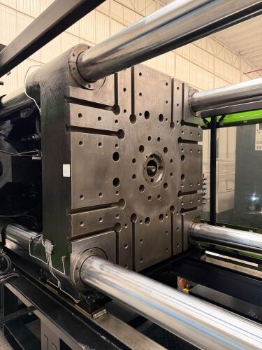 Used 2021 Yizumi UN650A5 Injection Molding Machines: Horizontal - View 7