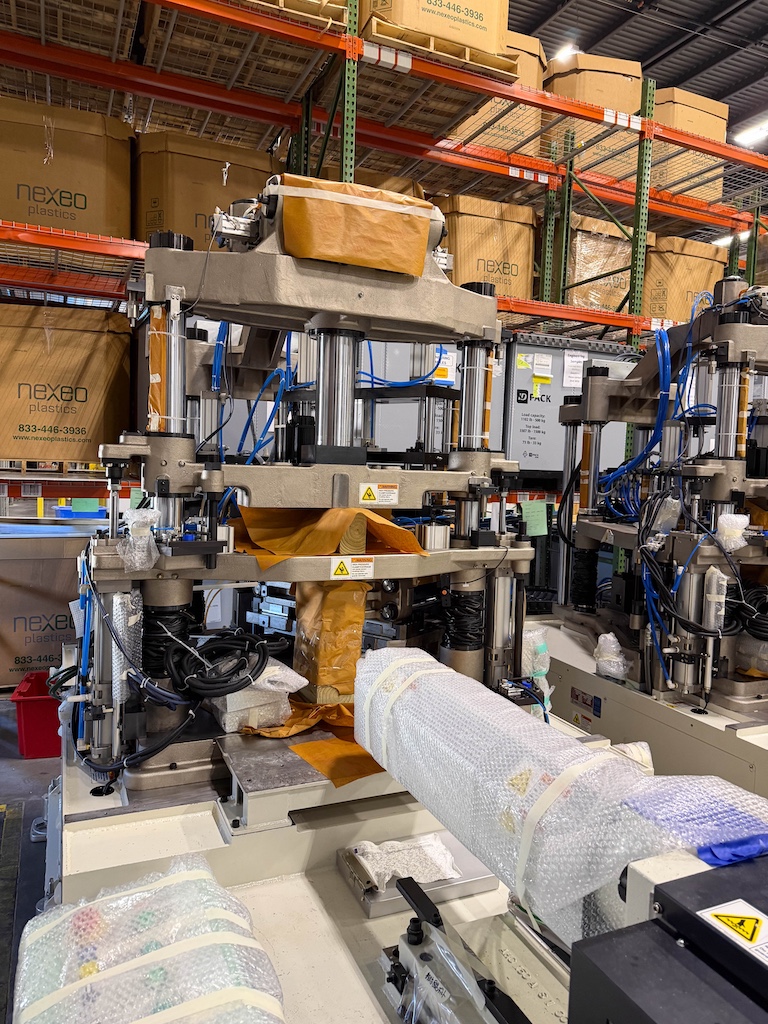 Used 2020 Aoki Blow Molding Machine Blow Molding: Injection Blow - View 2