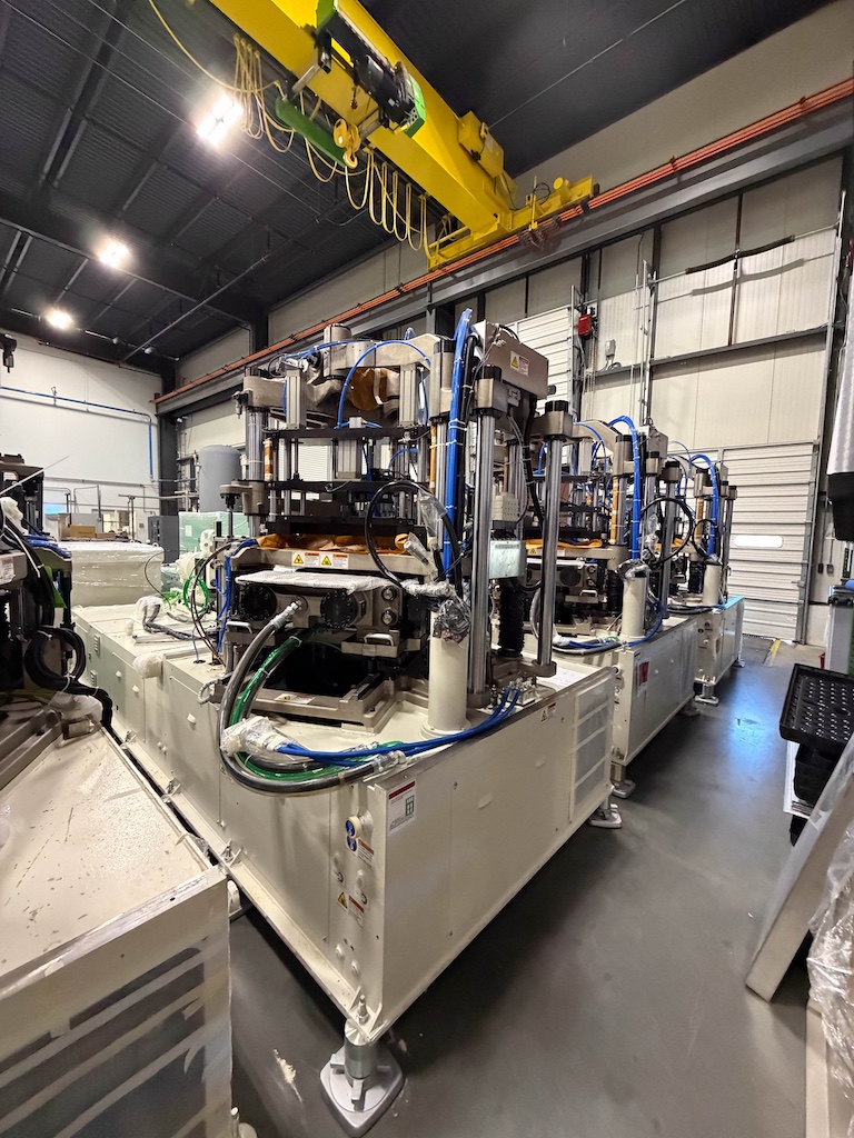 Used 2020 Aoki Blow Molding Machine Blow Molding: Injection Blow - View 2