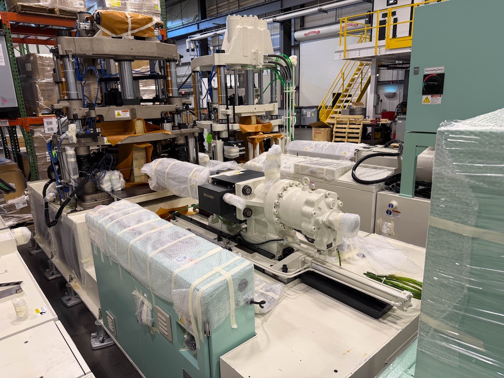 Used 2016 Aoki Blow Molding Machine Blow Molding: Injection Blow - View 6