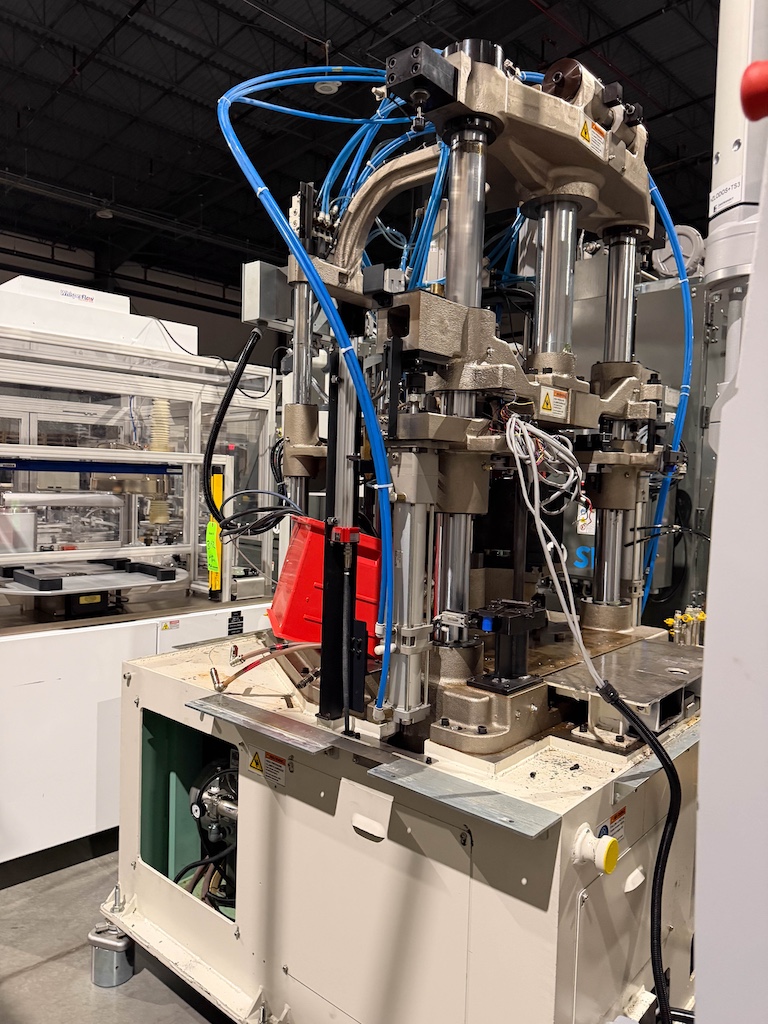 Used 2012 Aoki Blow Molding Machine Blow Molding: Injection Blow - View 2