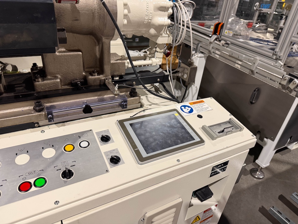 Used 2012 Aoki Blow Molding Machine Blow Molding: Injection Blow - View 6