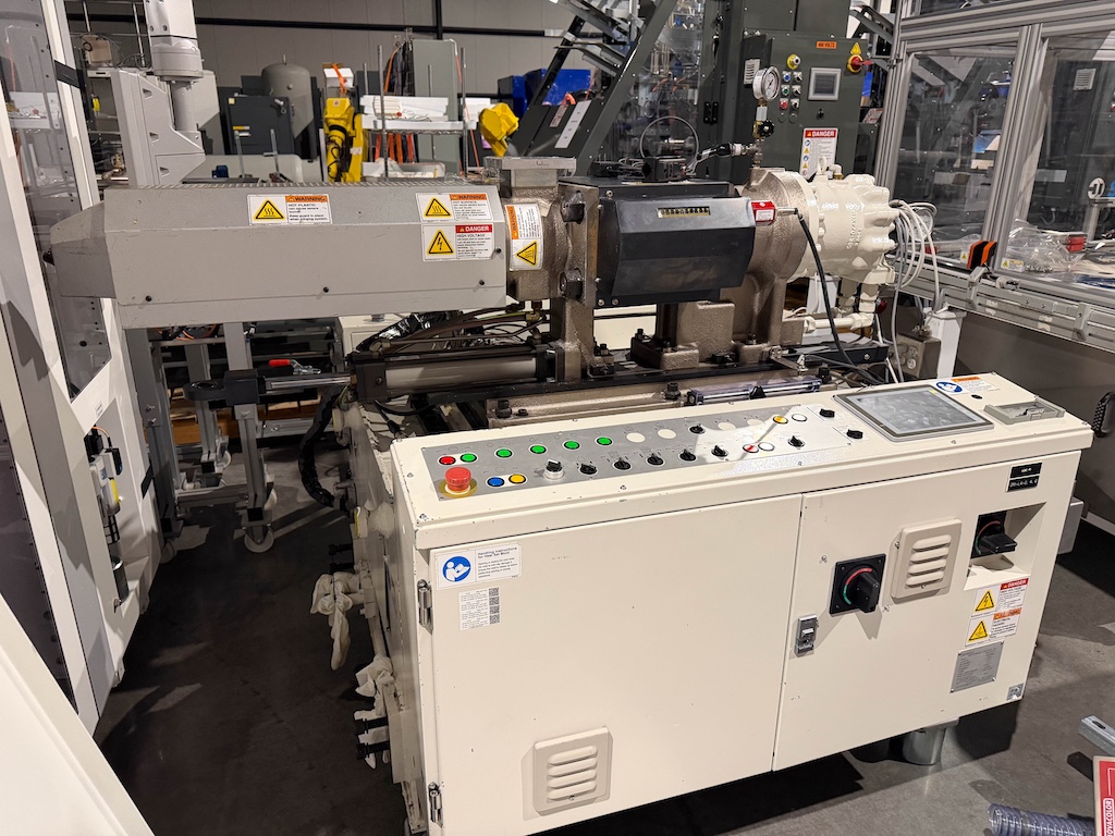 Used 2012 Aoki Blow Molding Machine Blow Molding: Injection Blow - View 7