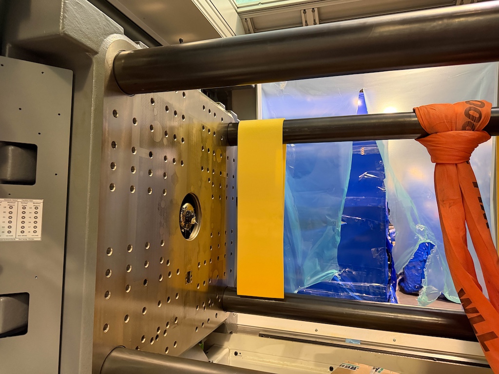 Used 2020 Arburg 250 Ton Injection Molding Machines: Horizontal - View 6