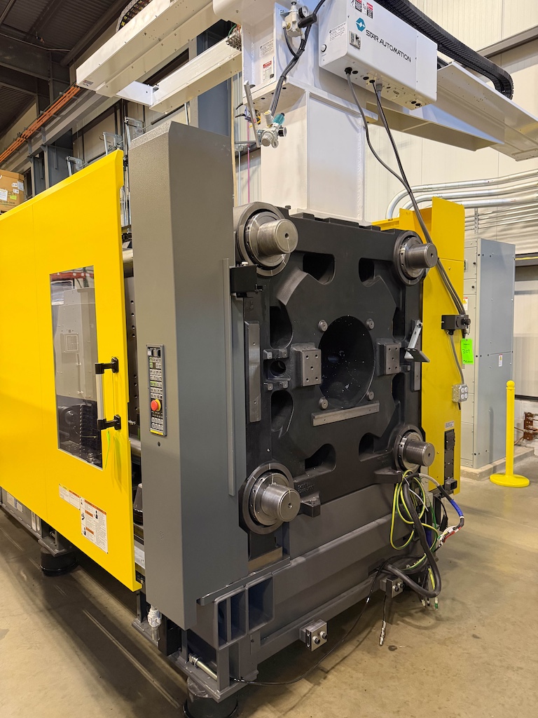 Used 2019 Fanuc (Milacron) 450 Ton All Electric Injection Molding Press Injection Molding Machines: Horizontal - View 6