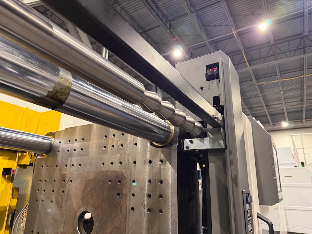 Used 2014 Fanuc (Milacron) 220 Ton All Electric Injection Molding Press Injection Molding Machines: Horizontal - View 13