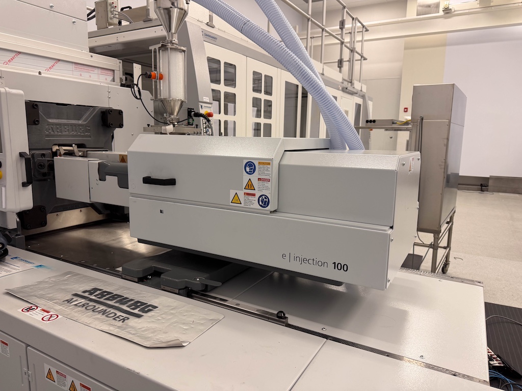 Used 2019 Arburg 110 Ton Injection Molding Machines: Horizontal - View 8