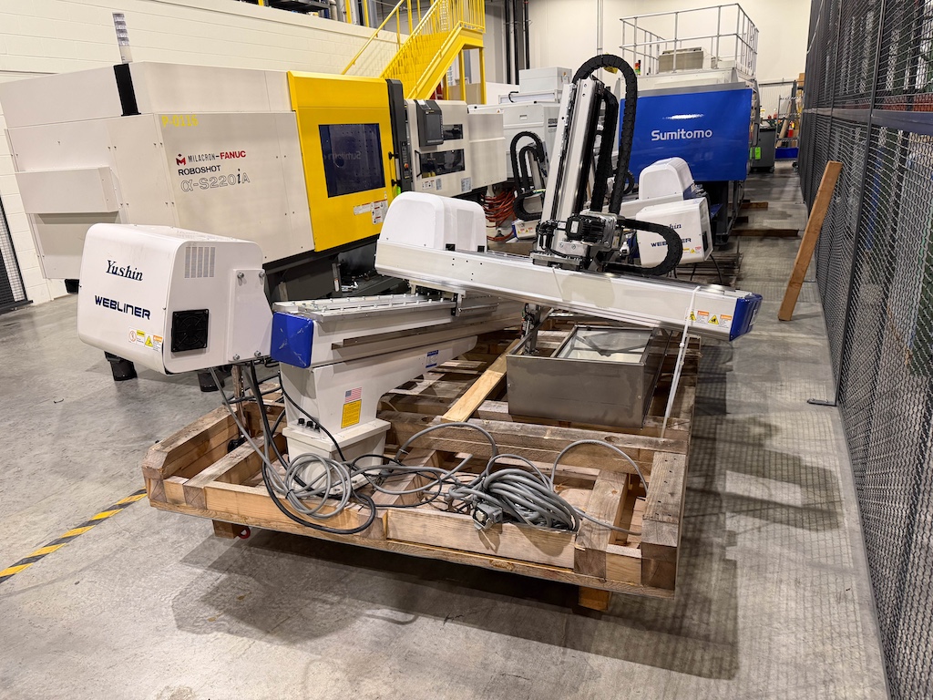 Yushin Servo Robot