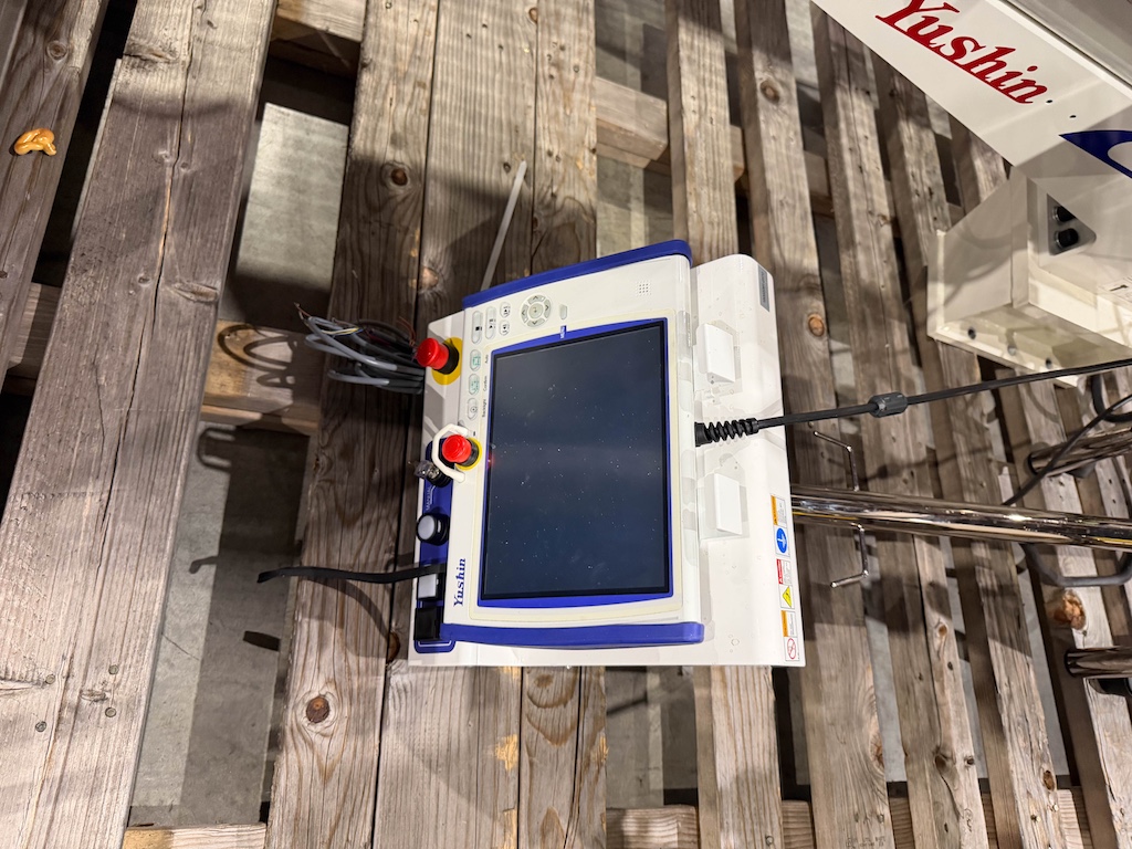 Used Yushin Servo Robot Miscellaneous - View 9