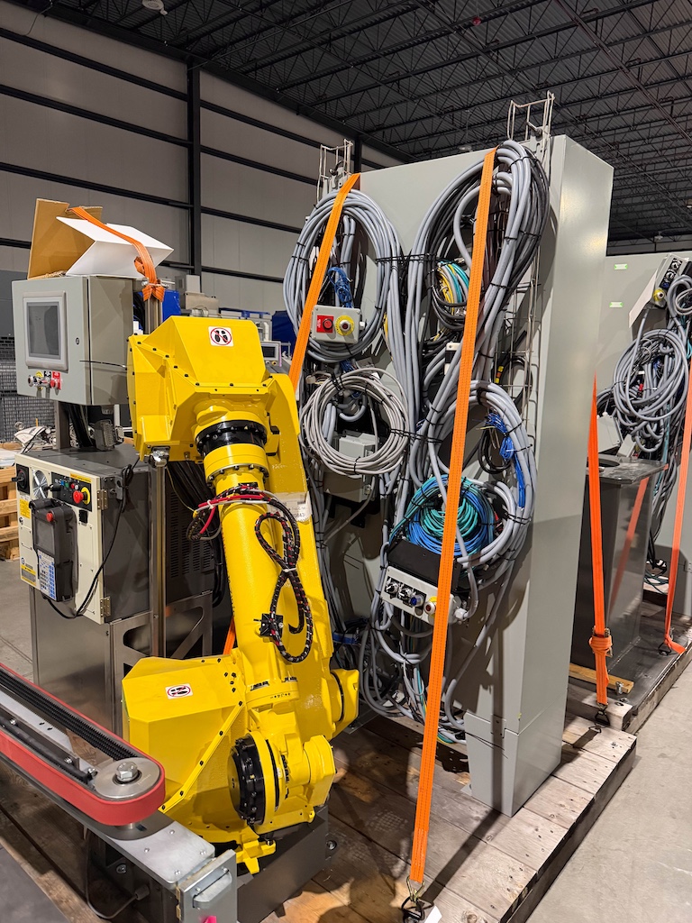 Used 2020 Fanuc 6-Axis Robot robot - Main View