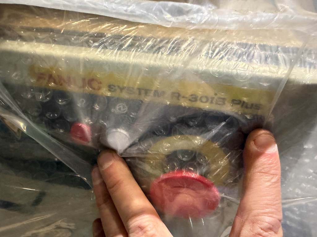 Used 2020 Fanuc 6-Axis Robot Conveyors - View 3