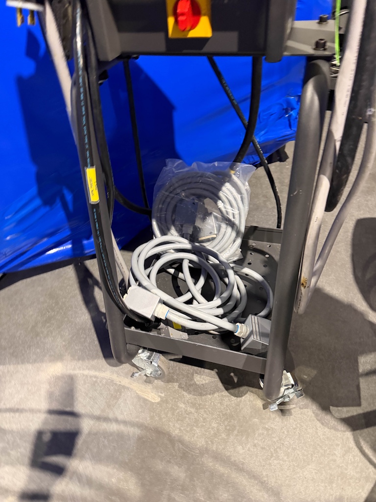 Used Husky  Hot Runner Controllers - View 4