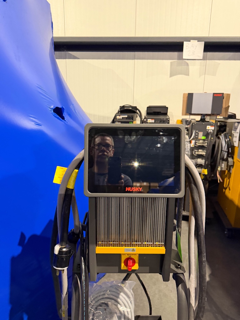 Used Husky  Hot Runner Controllers - View 7