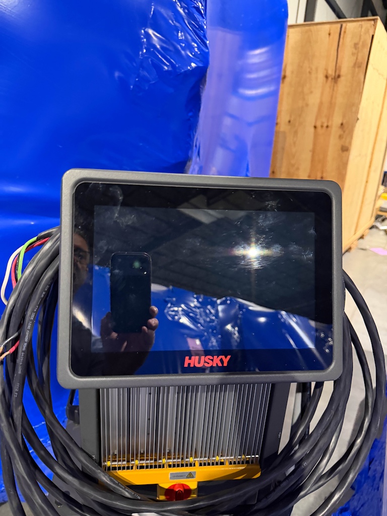 Used Husky  Hot Runner Controllers - View 2