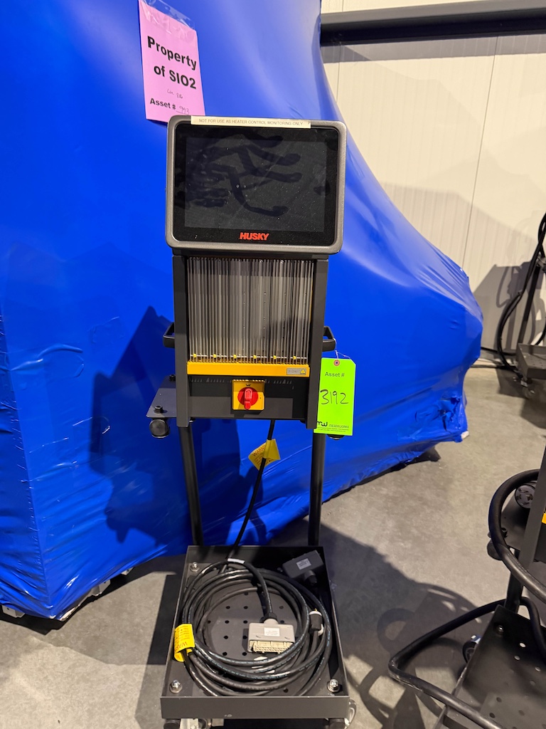 Used Husky  Hot Runner Controllers