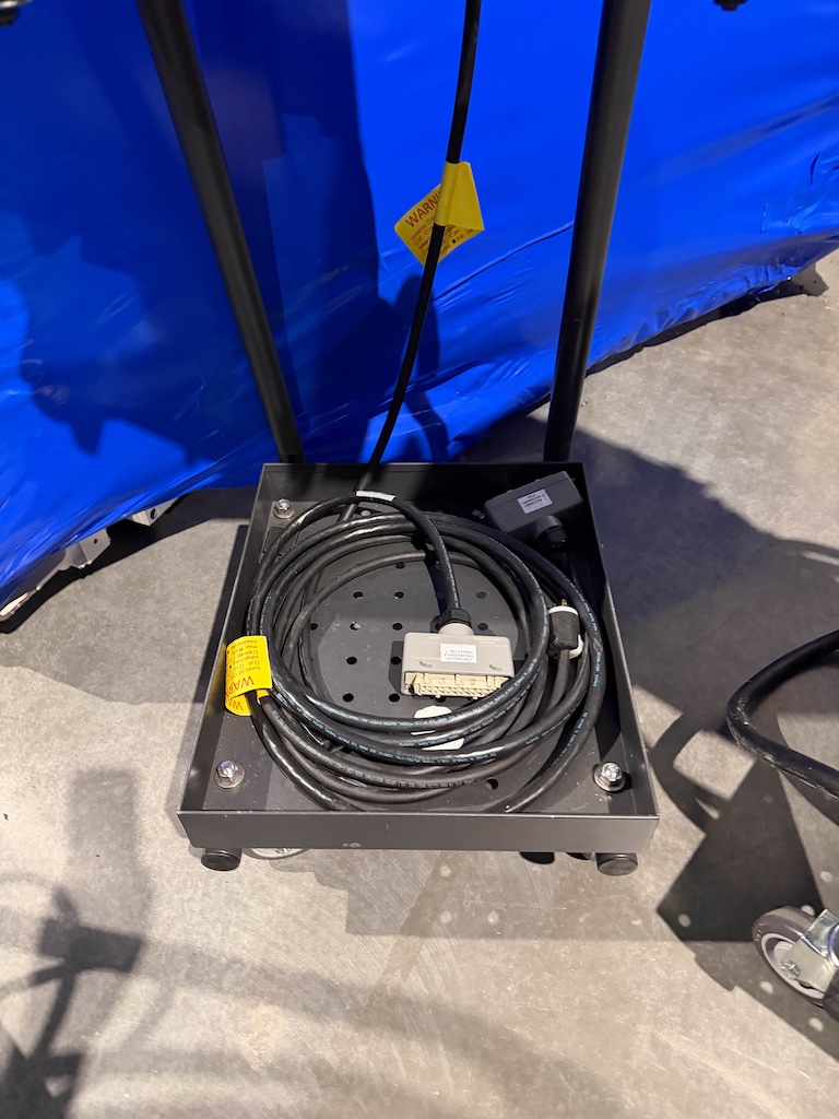 Used Husky  Hot Runner Controllers - View 3