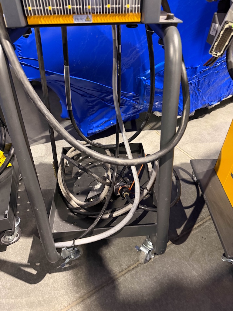 Used Husky  Hot Runner Controllers - View 2