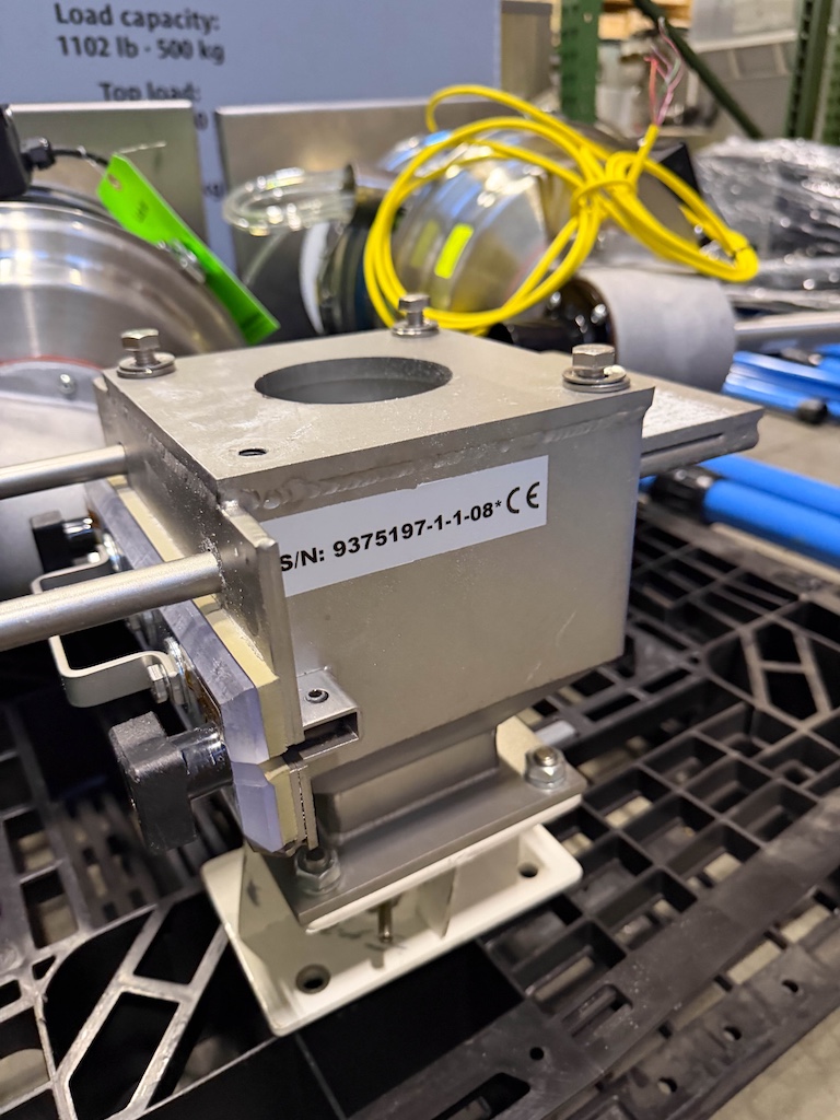 Used null null Magnets - View 3