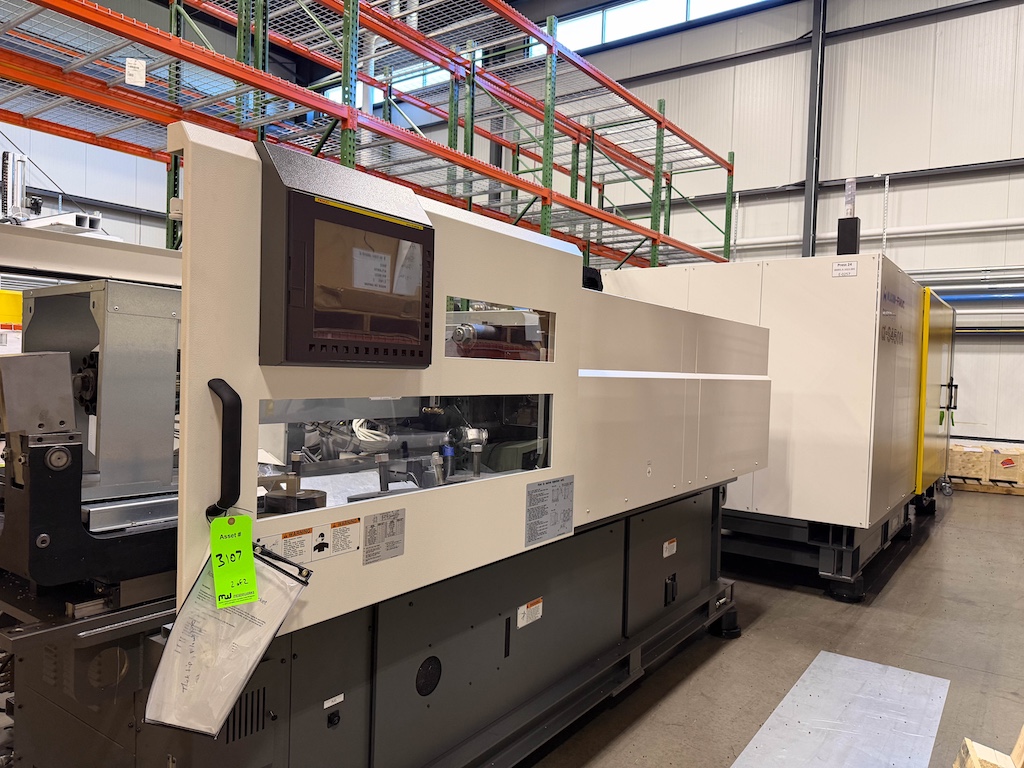 Used 2019 Fanuc (Milacron) 450 Ton All Electric Injection Molding Press Injection Molding Machines: Horizontal - View 2