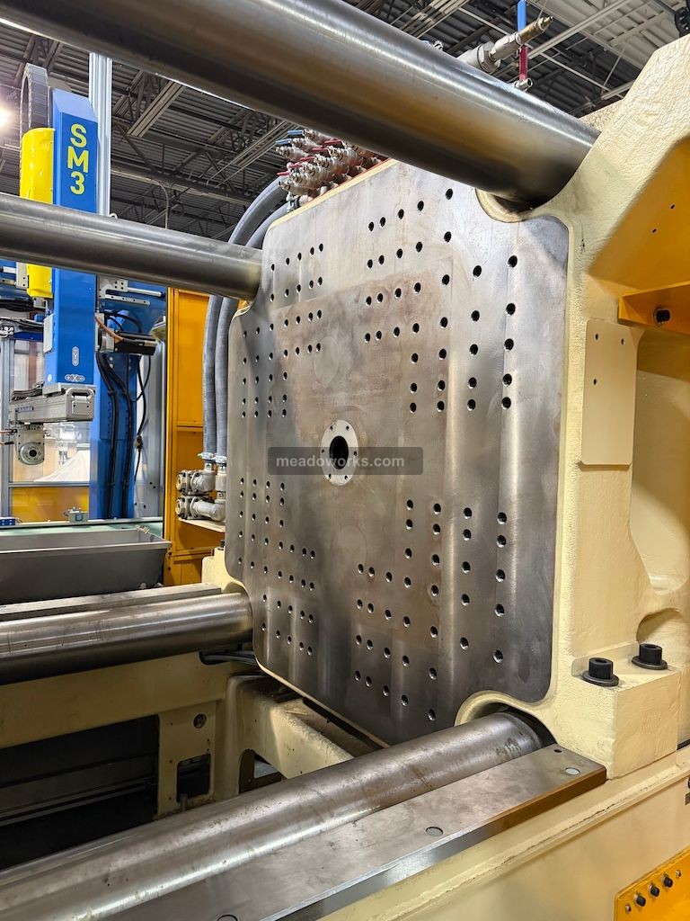 Husky 715 Ton Injection Molding Press, New in 2025 - Image 13
