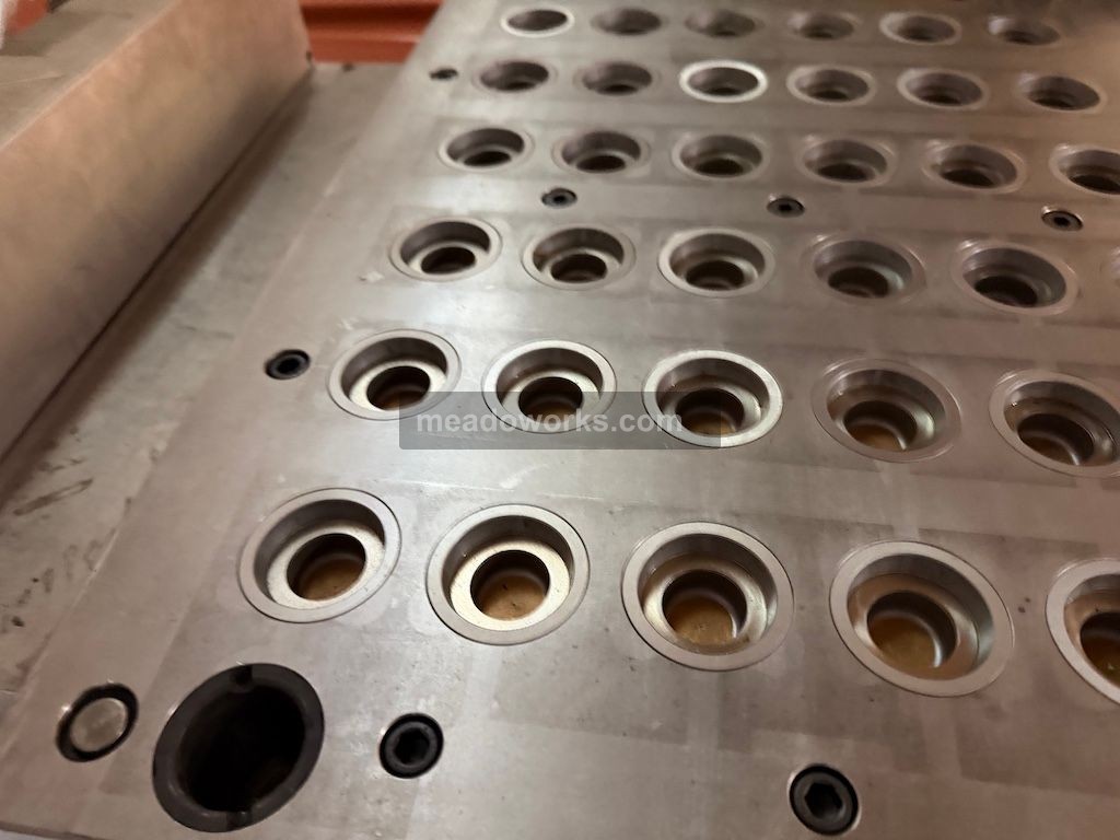 Fostag 72 Cavity Closure Mold - Image 11