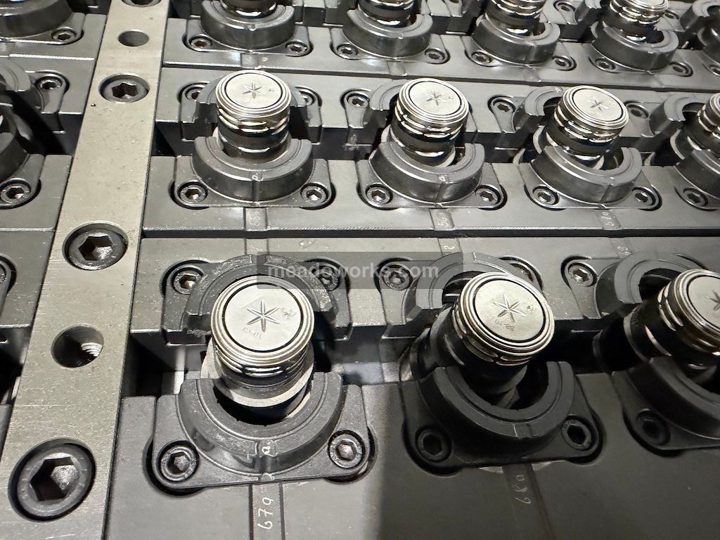 Fostag 72 Cavity Closure Mold - Image 5