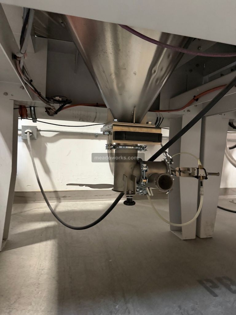 Wittmann Material Hopper w/Wittmann Material Loader - Image 6