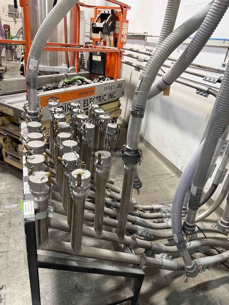 Wittmann Material Conveyence Manifold - Image 3