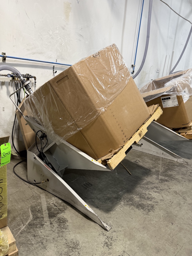 Used NBE 29-950 Gaylord Tilters