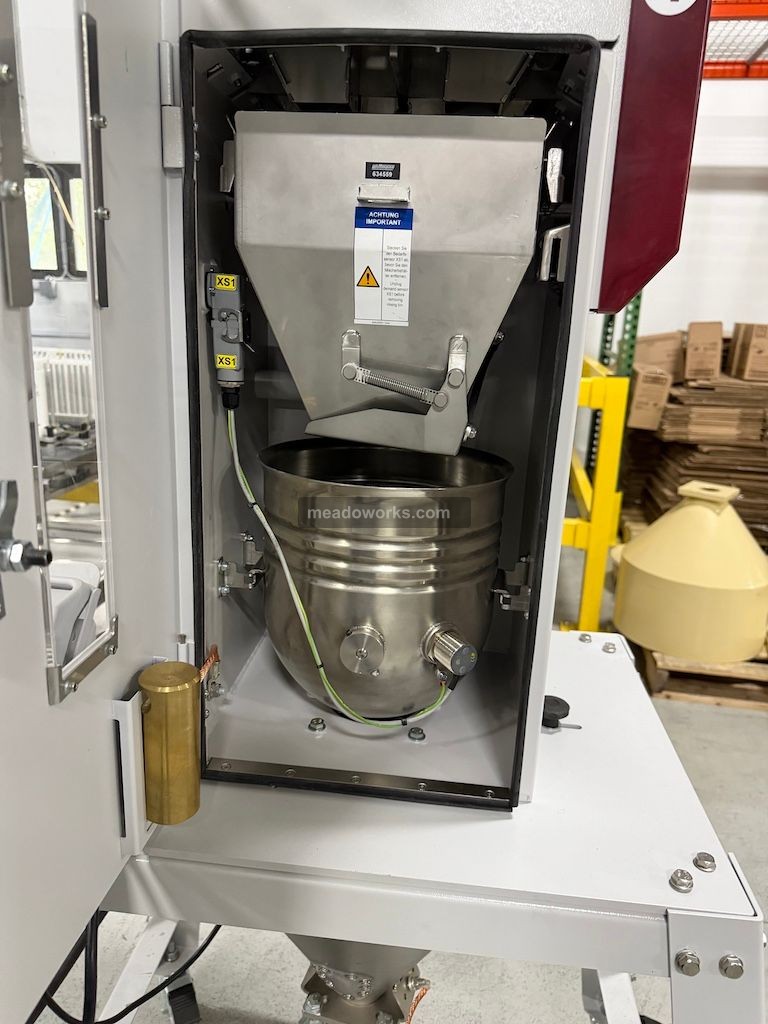 Wittmann Material Blender on Casters, New in 2025 - Image 4