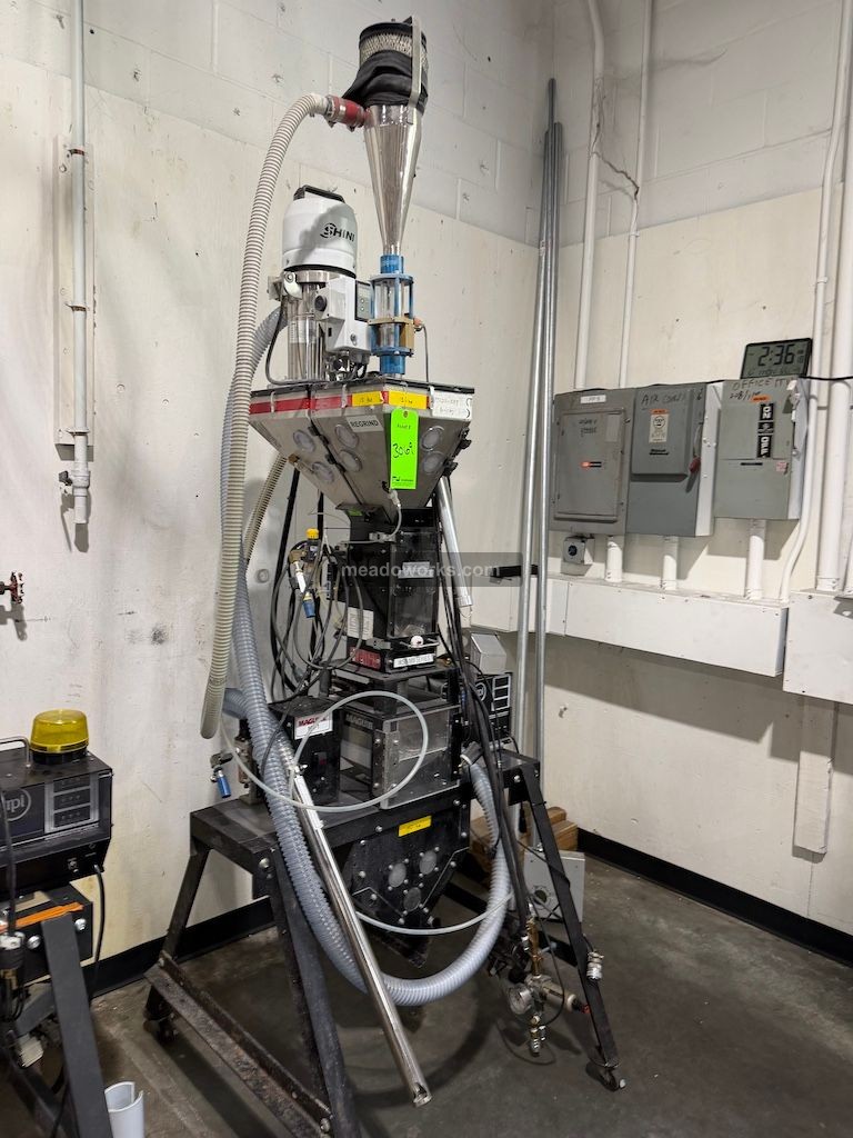 Maguire Material Blender on Casters w/Loaders, New in 2008 - Image 7